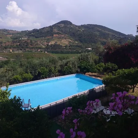 Eden Di Segesta Bed & Breakfast 3*