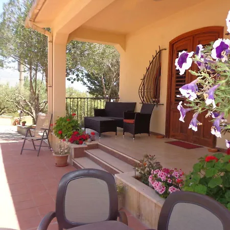 Bed & Breakfast Eden Di Segesta 3*