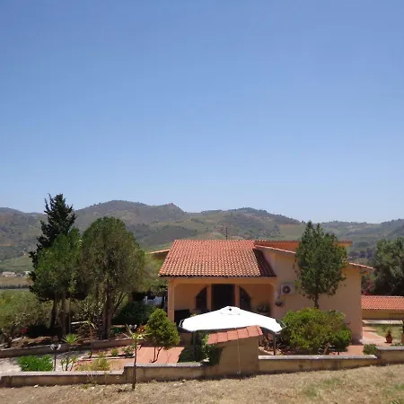 Bed & Breakfast Eden Di Segesta 3*